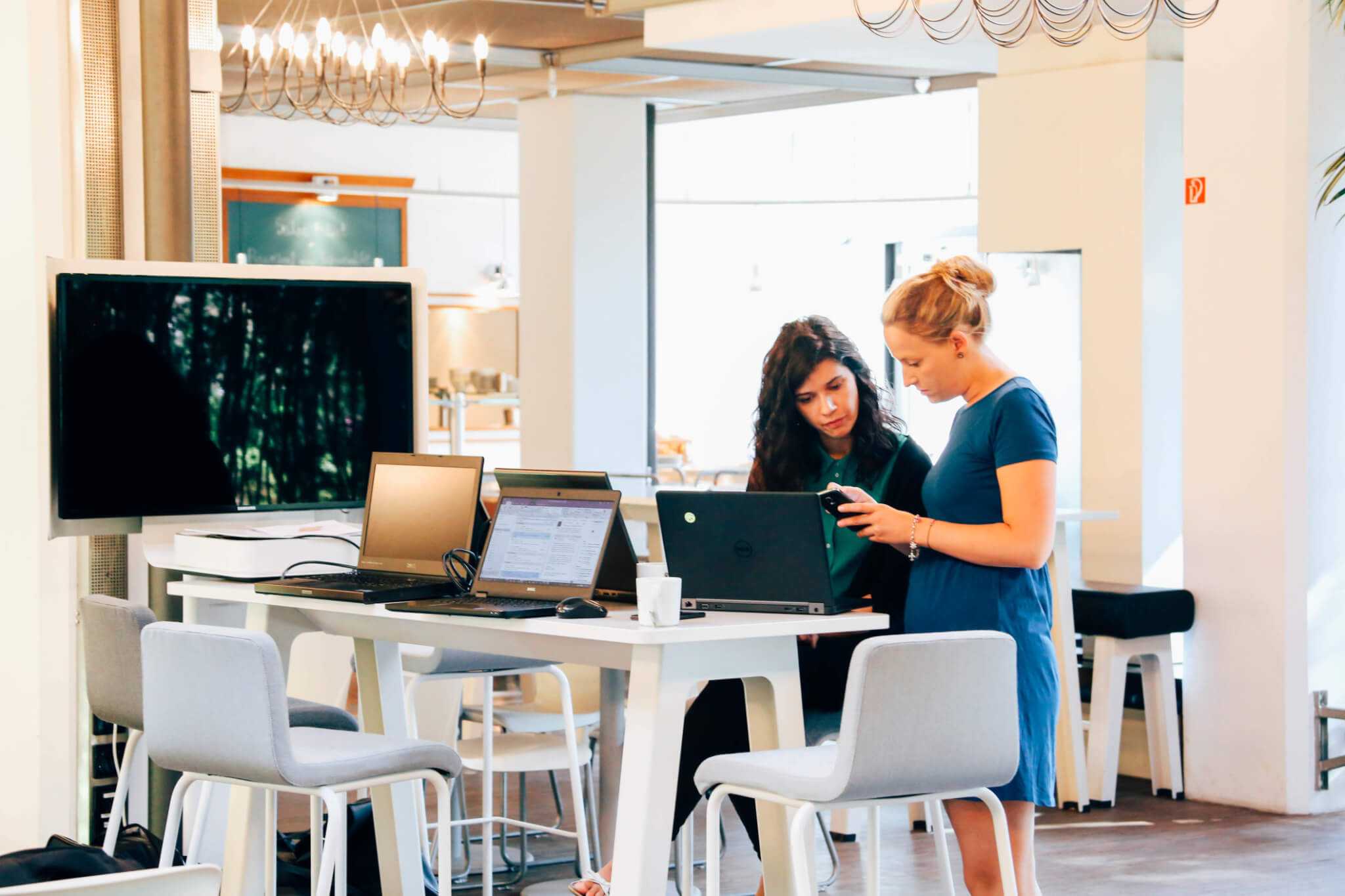 Escaping Burnout: How Women Can Help Each Other