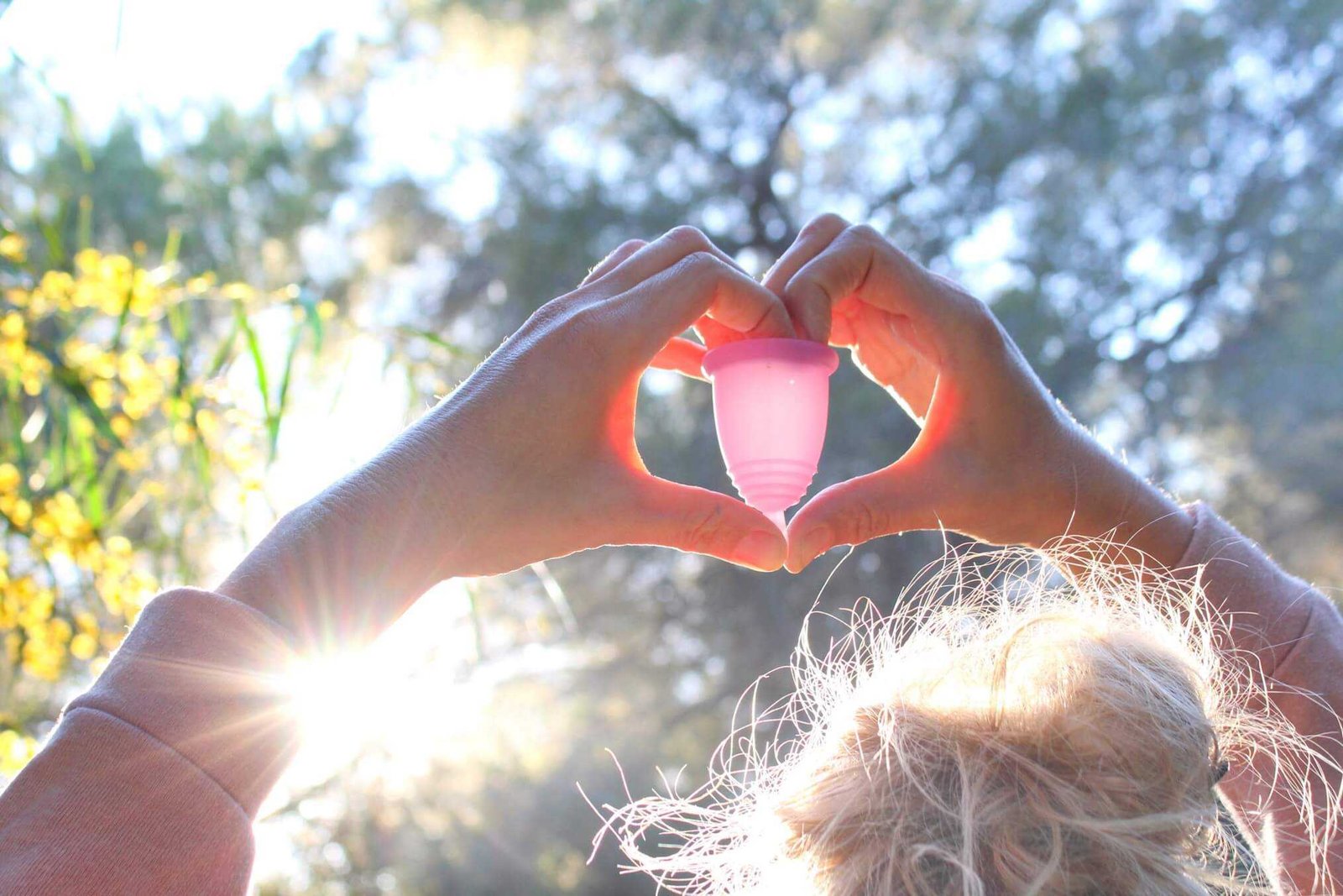 Top 3 Cost-Saving & Eco-Friendly Alternatives To Pads And Tampons