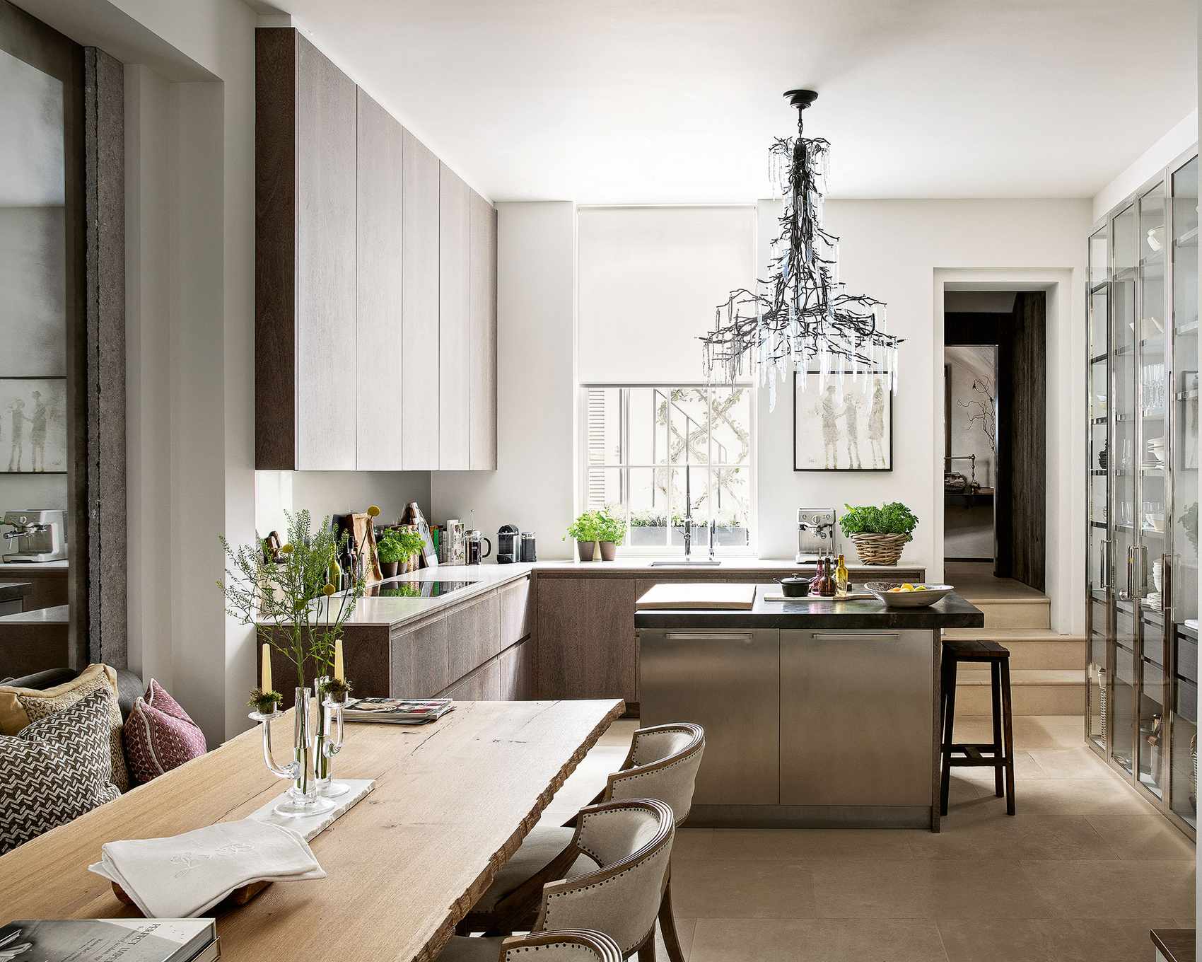 Modern kitchen diner ideas with l-shape layout