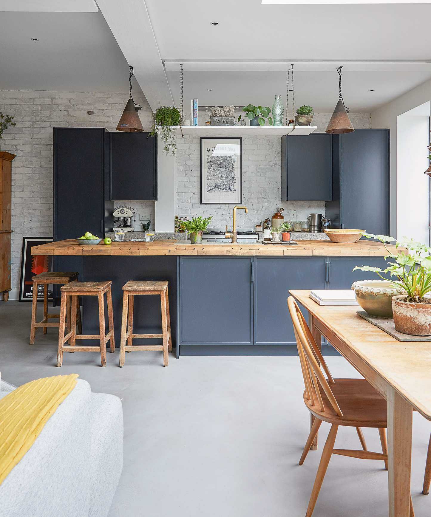 Kitchen diner with wood worktop, table and chairs