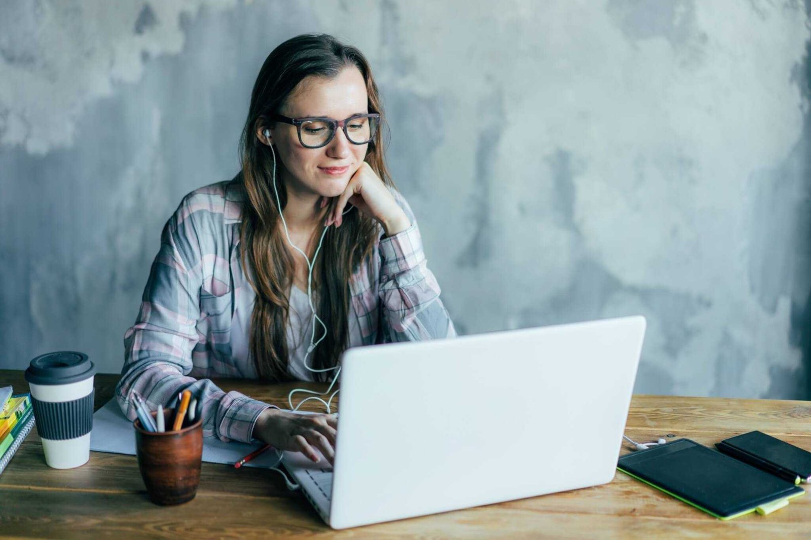 What Is an Interest-Bearing Account?