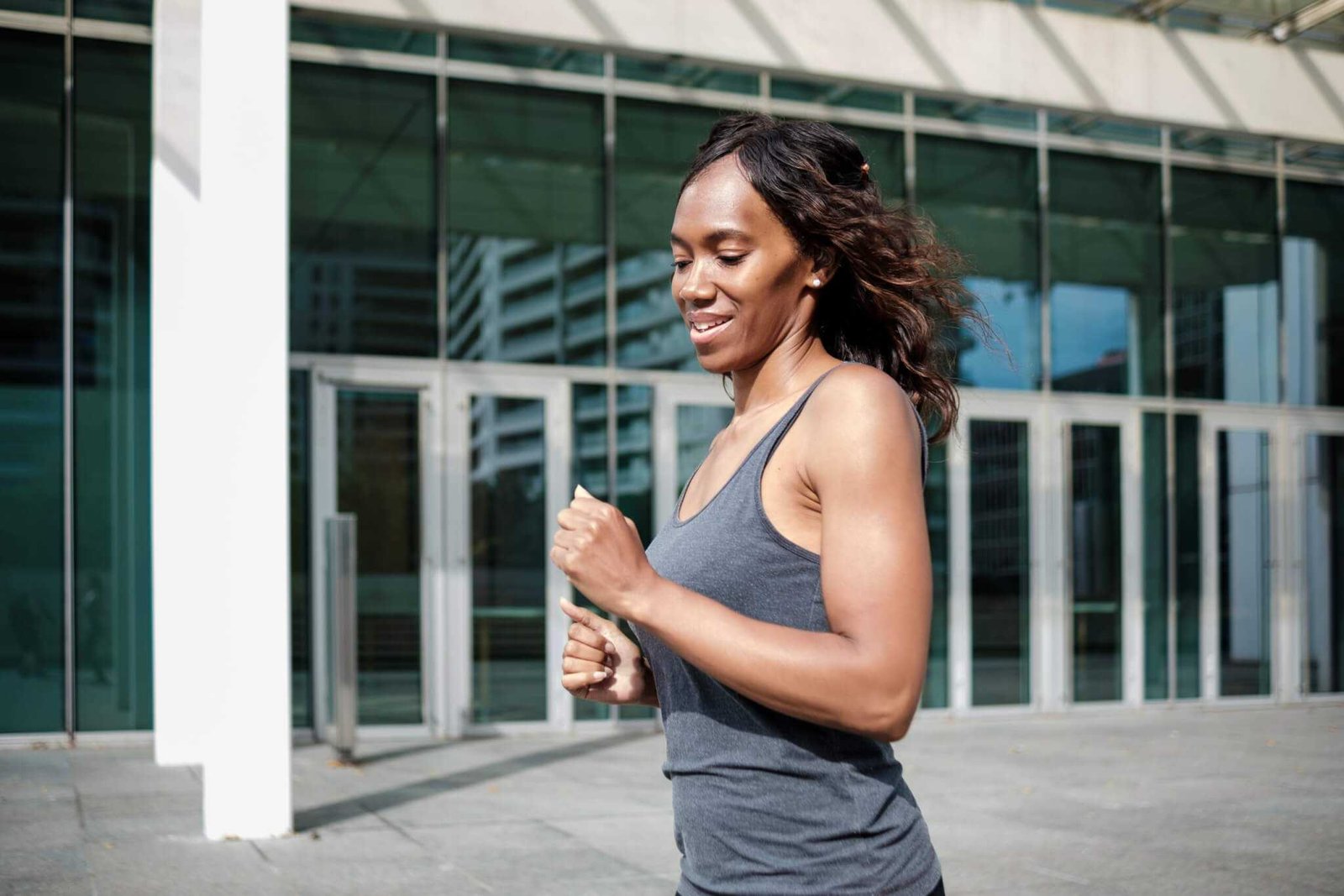 A Week In Her Wallet: A 55-Year-Old Tech Director Who Meal Preps Every Meal — Even for a Half Marathon