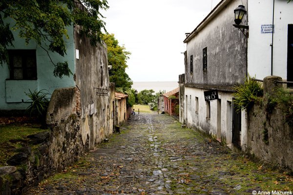 Calle de los Suspiros, Colonia, Uruguay