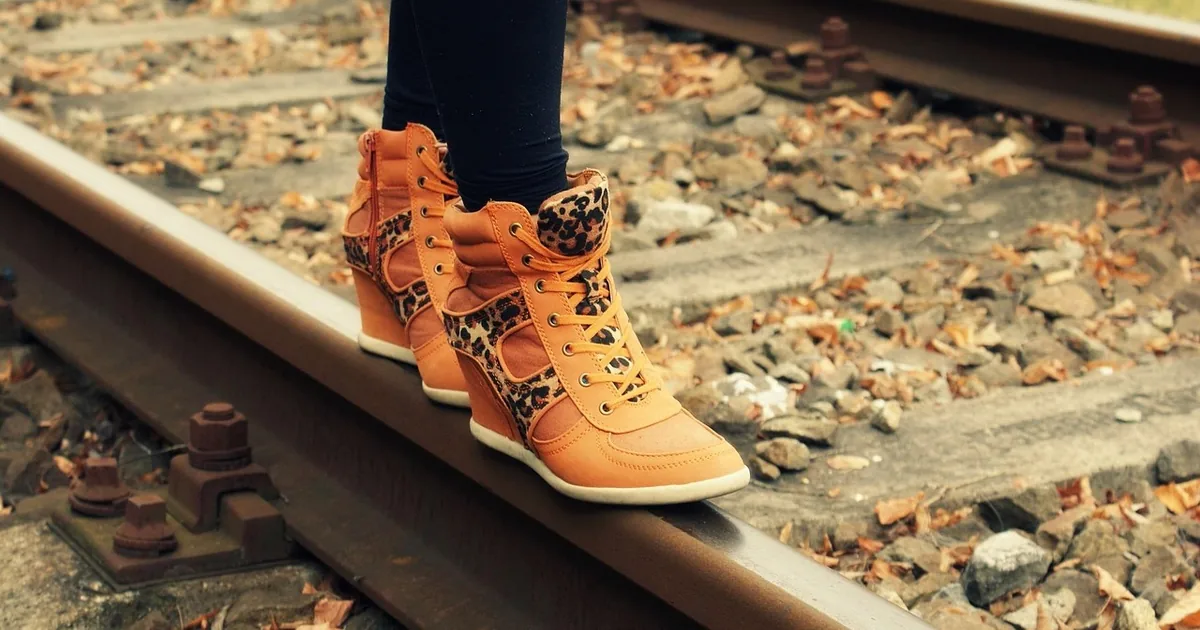 How to Get the Best Deal at Bogs Footwear: A Complete Fashion & Apparel Guide