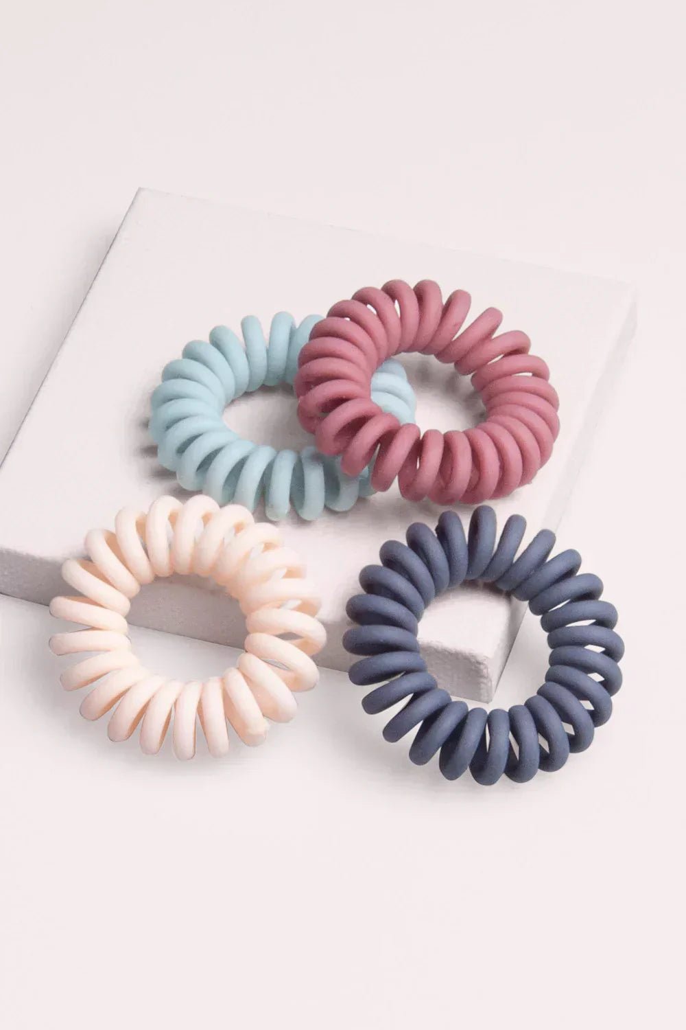 Spiral Hair Ties Benefits: The Game Changer in Hair Care