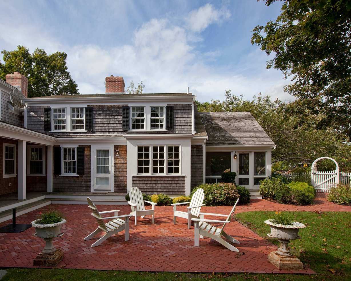 Cape Cod homes backyard