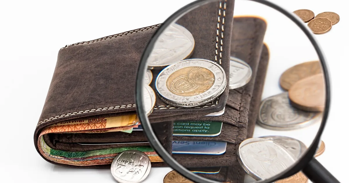 12 Discover Shopping Hacks Frugal Shoppers Swear By