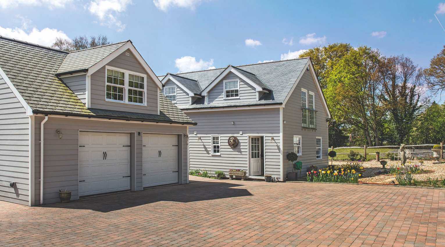 Driveway design: how to plan and choose the perfect drive