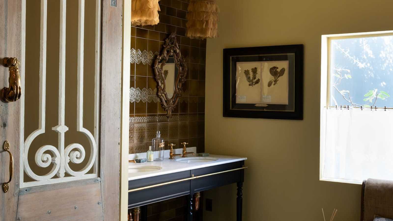 The Traditional Bathroom Features Making an Unexpected Comeback in 2026