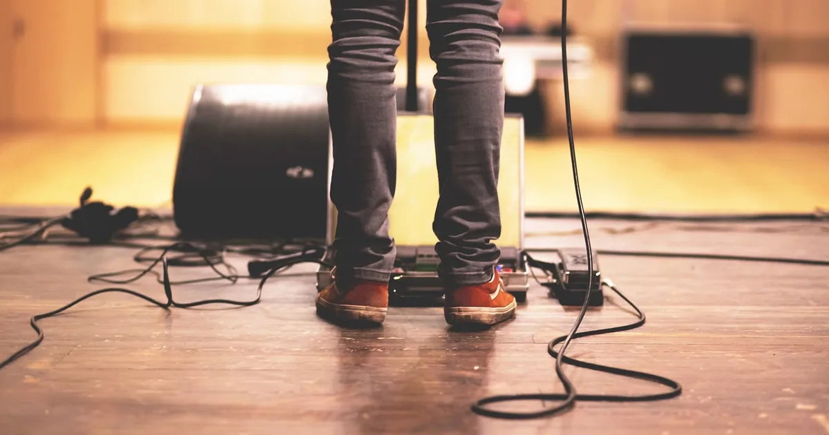 Where Smart Shoppers Find Fender Deals in 2026
