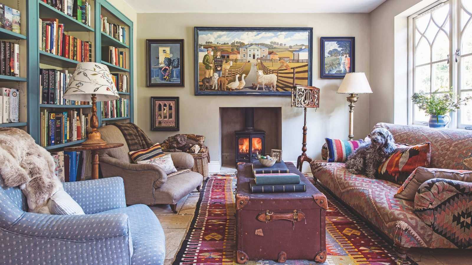 From Brimfield to Randolph Street – These are Can't-Miss Antique Fairs Happening Across the US This May