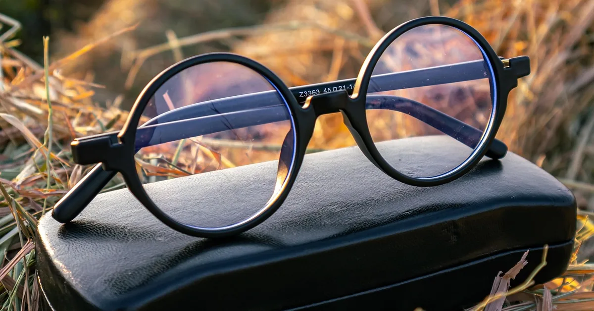 11 GlassesUSA Shopping Hacks Frugal Shoppers Swear By