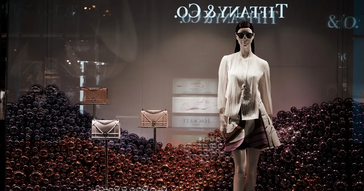 Shop Smart at Gucci: Insider Tips & Codes for 2026