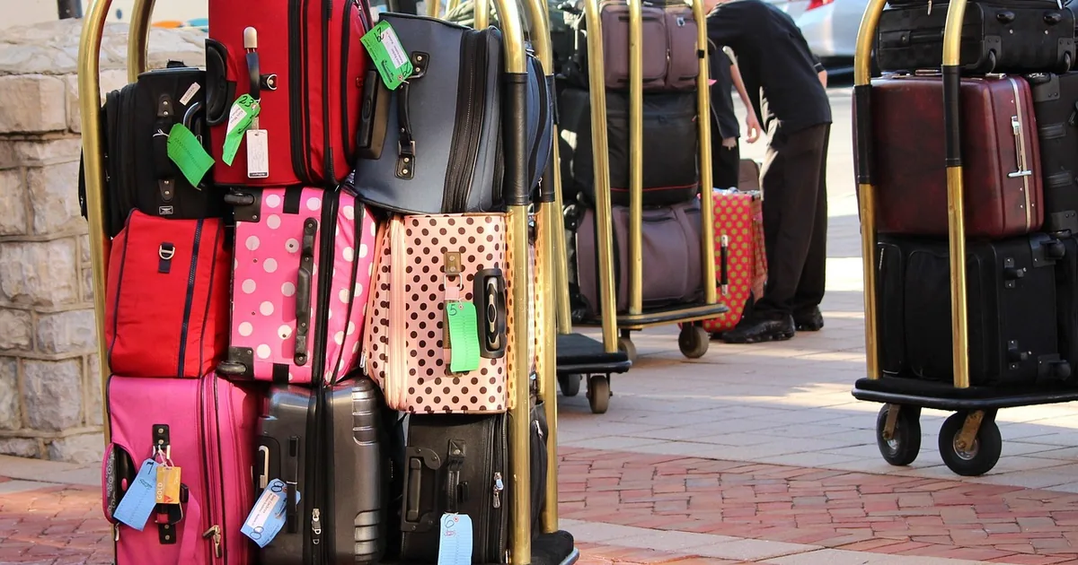 10 Smart Ways to Save at Irv's Luggage in 2026