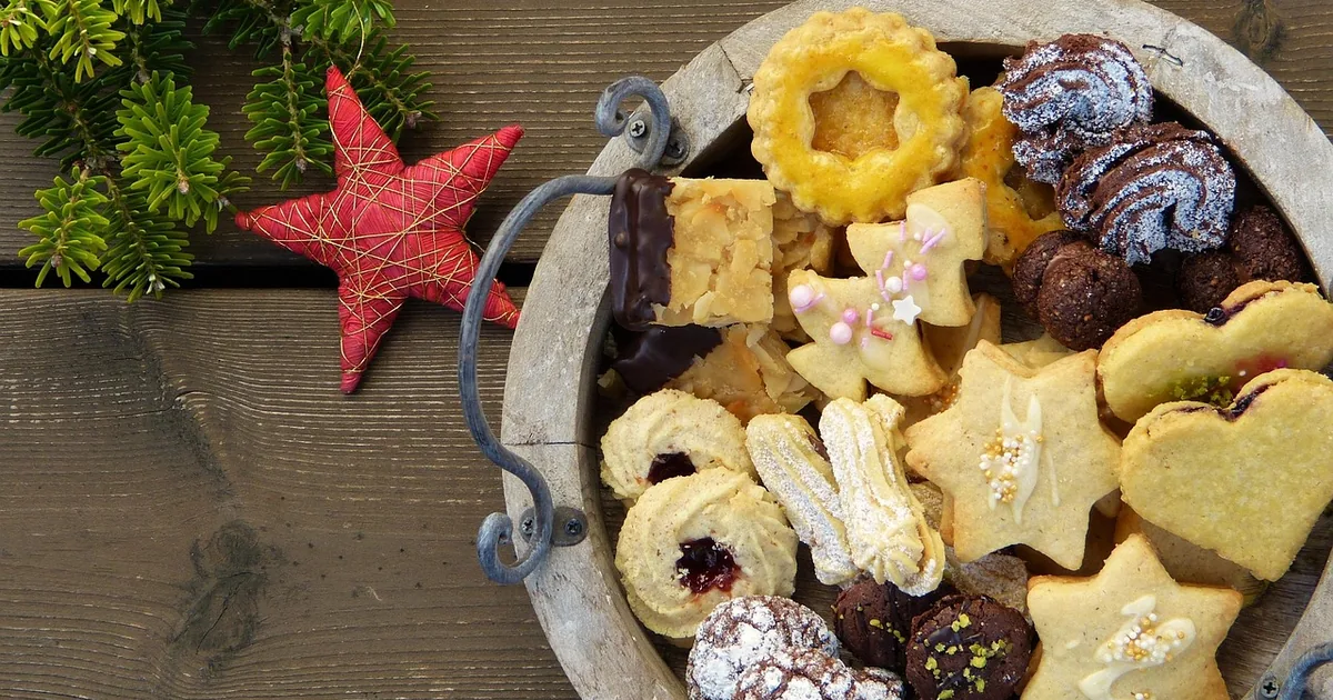 The Smartest Way to Shop Mrs. Fields: 10 Delicious Discounts