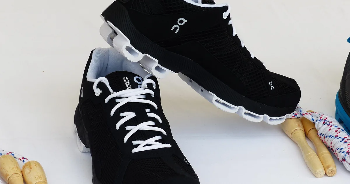 How to Get the Best Deal at On: A Complete Shoe & Sports Gear Guide