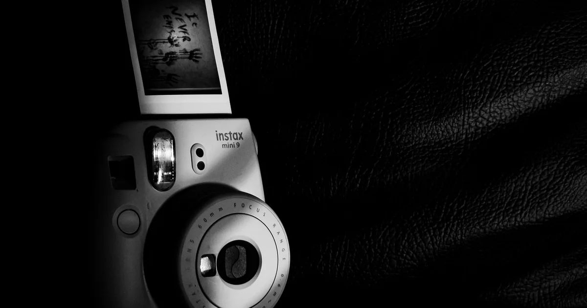 10 Polaroid Shopping Hacks Frugal Shoppers Swear By