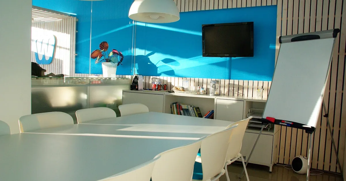 10 Regus Shopping Hacks Frugal Shoppers Swear By
